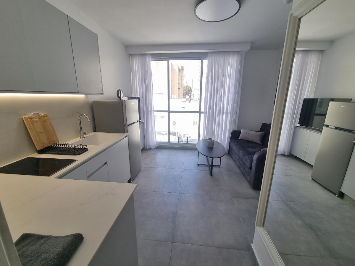 חוויה בכיכר Apartment Netanya Exterior photo